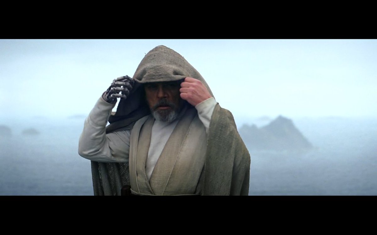 shtetlcore's tweet photo. rey, your first lesson is the dramatic cape drop. i learned it from the wise jedi obi-wan kenobi himself. https://t.co/AWF4iqpuVe