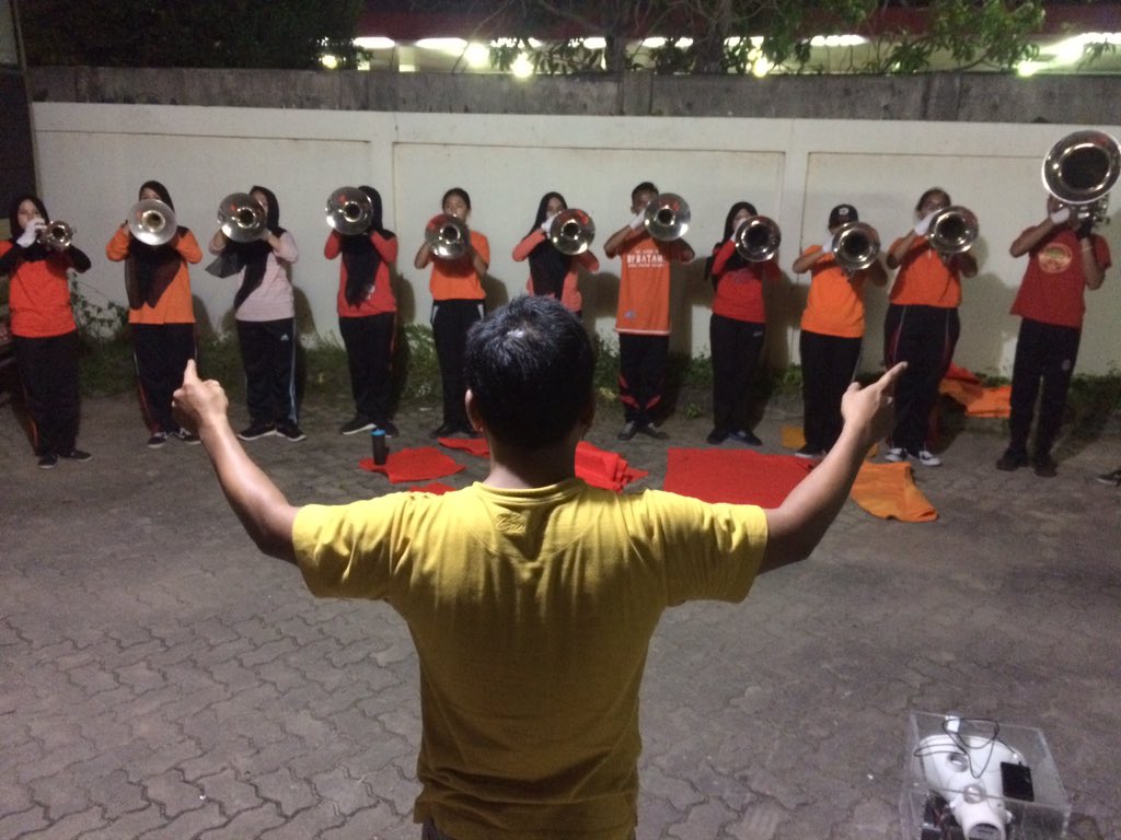 bbdcbatam's tweet photo. BBDC XXII / 2016 | Rehearsal | Gedung Lembaga Adat Melayu (LAM) Batam | 23 Maret 2016 #BBDC #BBDCMoments #MBActivity https://t.co/RLzwshMVir