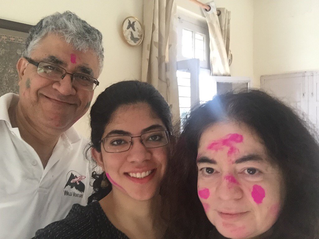 pkgera's tweet photo. HAPPY HOLI https://t.co/TeW5UucW2f
