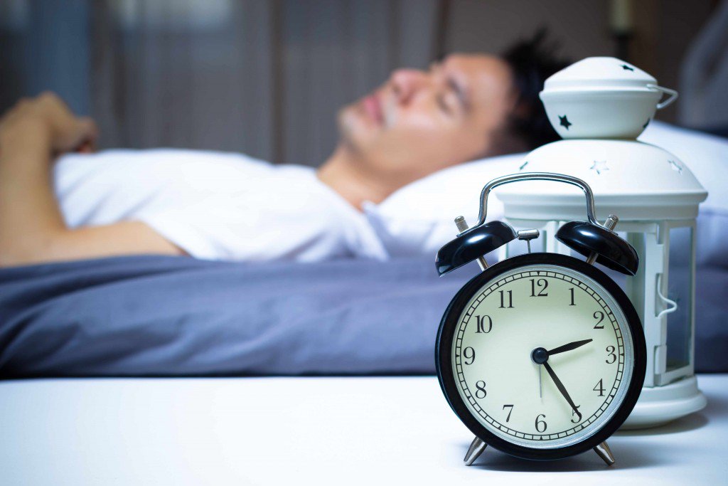 MayoClinic's tweet photo. Tips for better #sleep https://t.co/GTeN8ls1E2 #sleephygiene https://t.co/HRqbR7P3zE