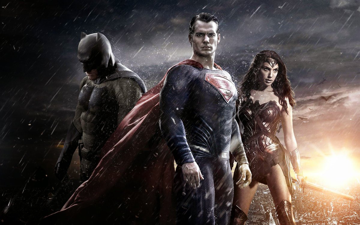 MajalahKartini's tweet photo. Ajak pasangan ke bioskop akhir pekan ini untuk menonton film Batman v. Superman: Dawn of Justice. #FridayMeTime (1) https://t.co/fV3Vtg4hNf