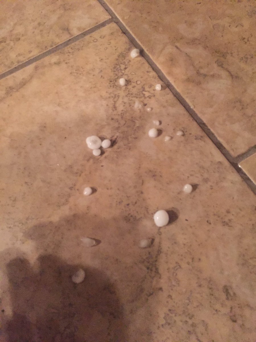 bethanycaye's tweet photo. We opened the door, and all hail broke loose.#mansfieldtx #crazystorms @NBCDFW @NBCDFWWeather https://t.co/igDRjDVjJT