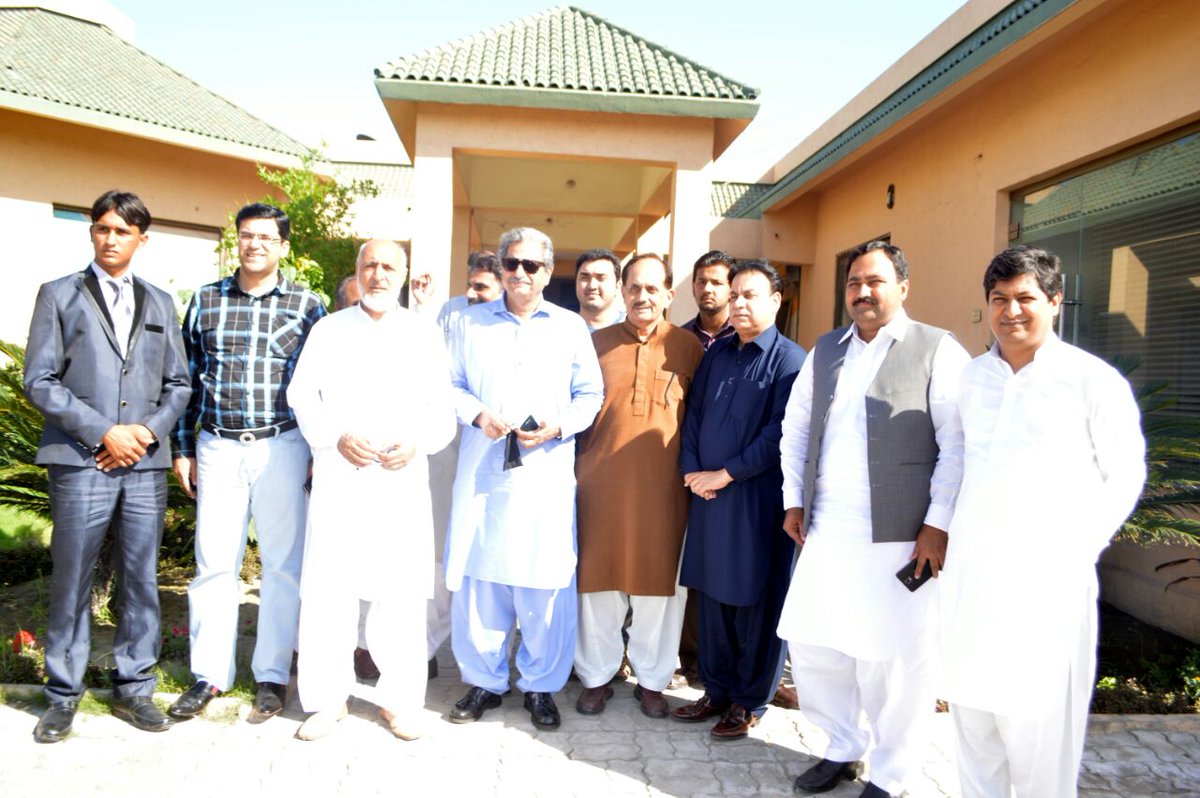 Shafqat_Mahmood's tweet photo. With former Senator Tariq Ch and friends https://t.co/WUqmfFTFHM