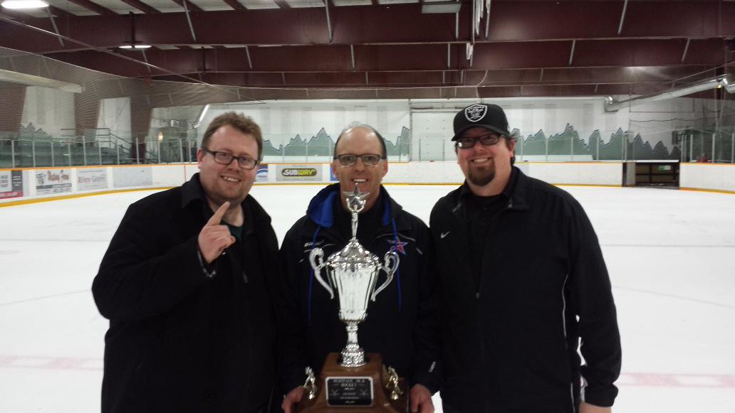 van_galen's tweet photo. Huge congrats to fellow #Flyers fan Gord Olsen on coaching @MV_Colts to @TheHJHL title. Great call @MennoKnight87! https://t.co/PNt1g9TNDD