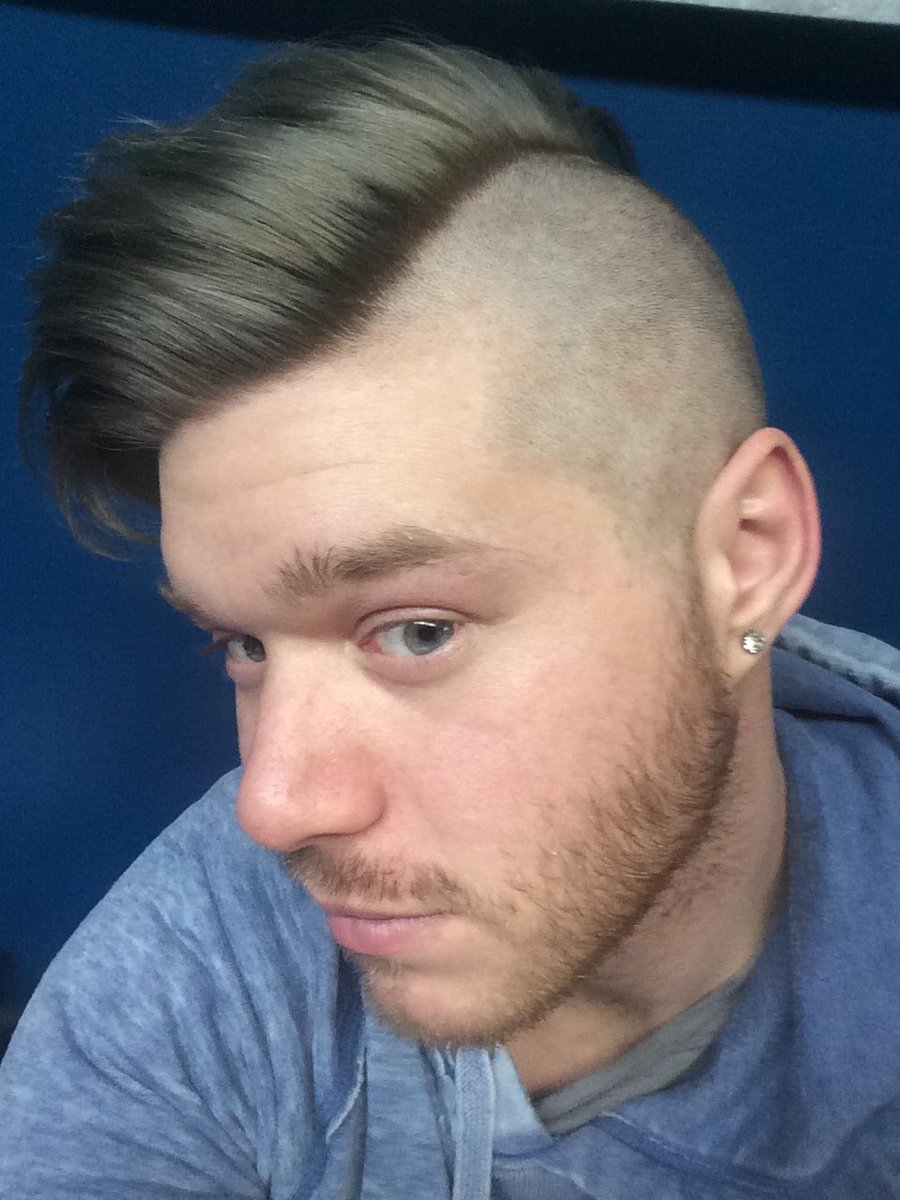 OddGayHepburn's tweet photo. #NoFilter #JustSilver https://t.co/OSz55LQgKl