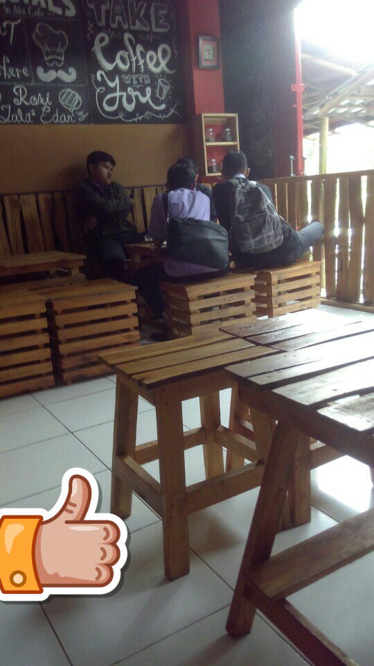 coffeebreaks_gp's tweet photo. Nguvi nih abang abang ini (@ Sindanglaya in Cipanas) https://t.co/RfFKrCft11 https://t.co/I1PteUTWcS