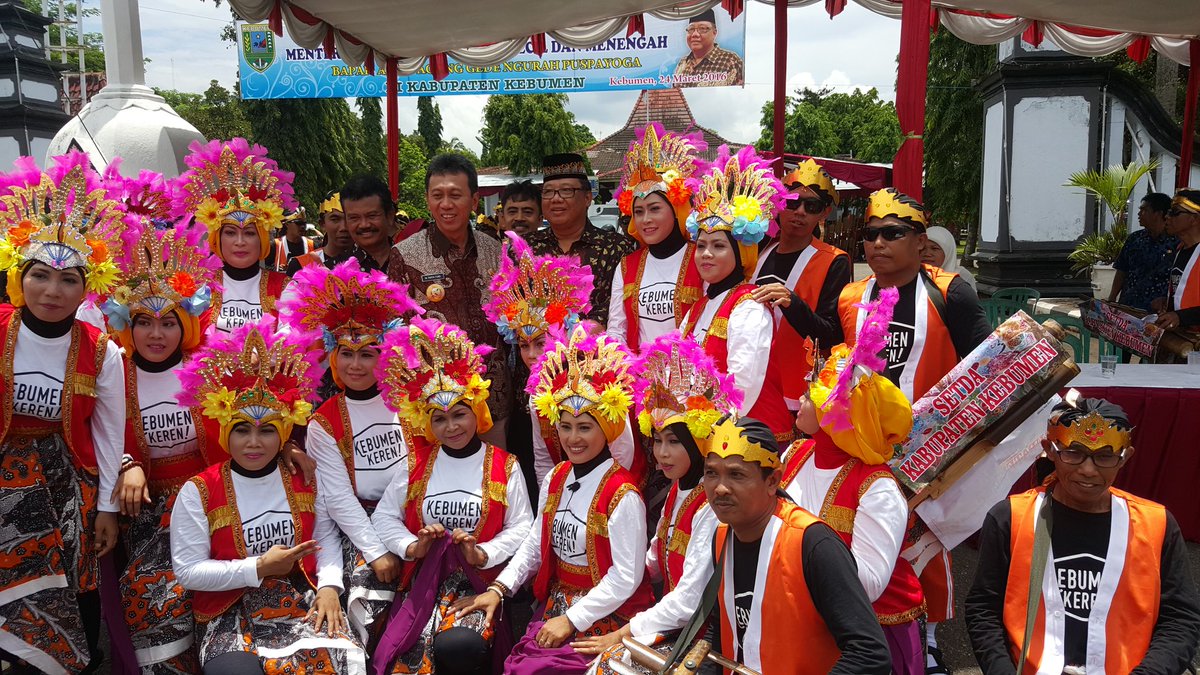 #keren 👍 <a href="/bupatikbm/">M. Yahya Fuad</a>  <a href="/adipandoyo66/">Adi Pandoyo</a> <a href="/AdbangSetdaKbm/">AdbangSetdaKbm</a> @humas_kebumen   <a href="/KebumenKeren/">Kebumen Keren</a>