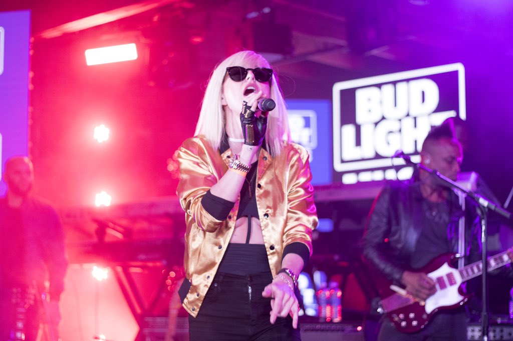 ChrisKeegan's tweet photo. .@Phantogram
#BudLightFactory
@Budlight x @sxsw
#SXSW 2016 https://t.co/93lVmeeaNW
