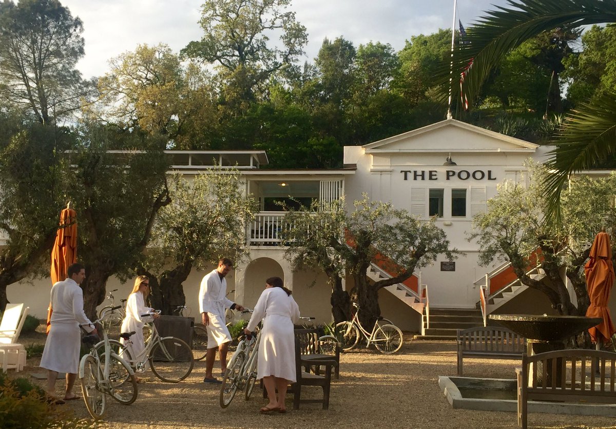 jennifergines's tweet photo. No 'decision fatigue' here! Straight to the pool to finish off #DLO2016 @PUBLICBikes https://t.co/mVrDMt2M7B