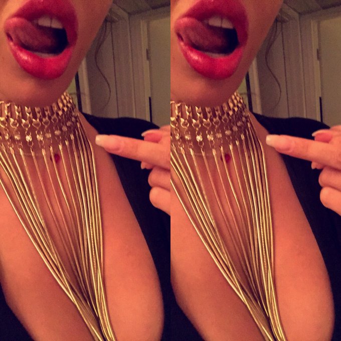 🖕🏼👄 https://t.co/AOJGEugdio<a href="/tag/bonjour"class="tags"><span>#bonjour</span></a>