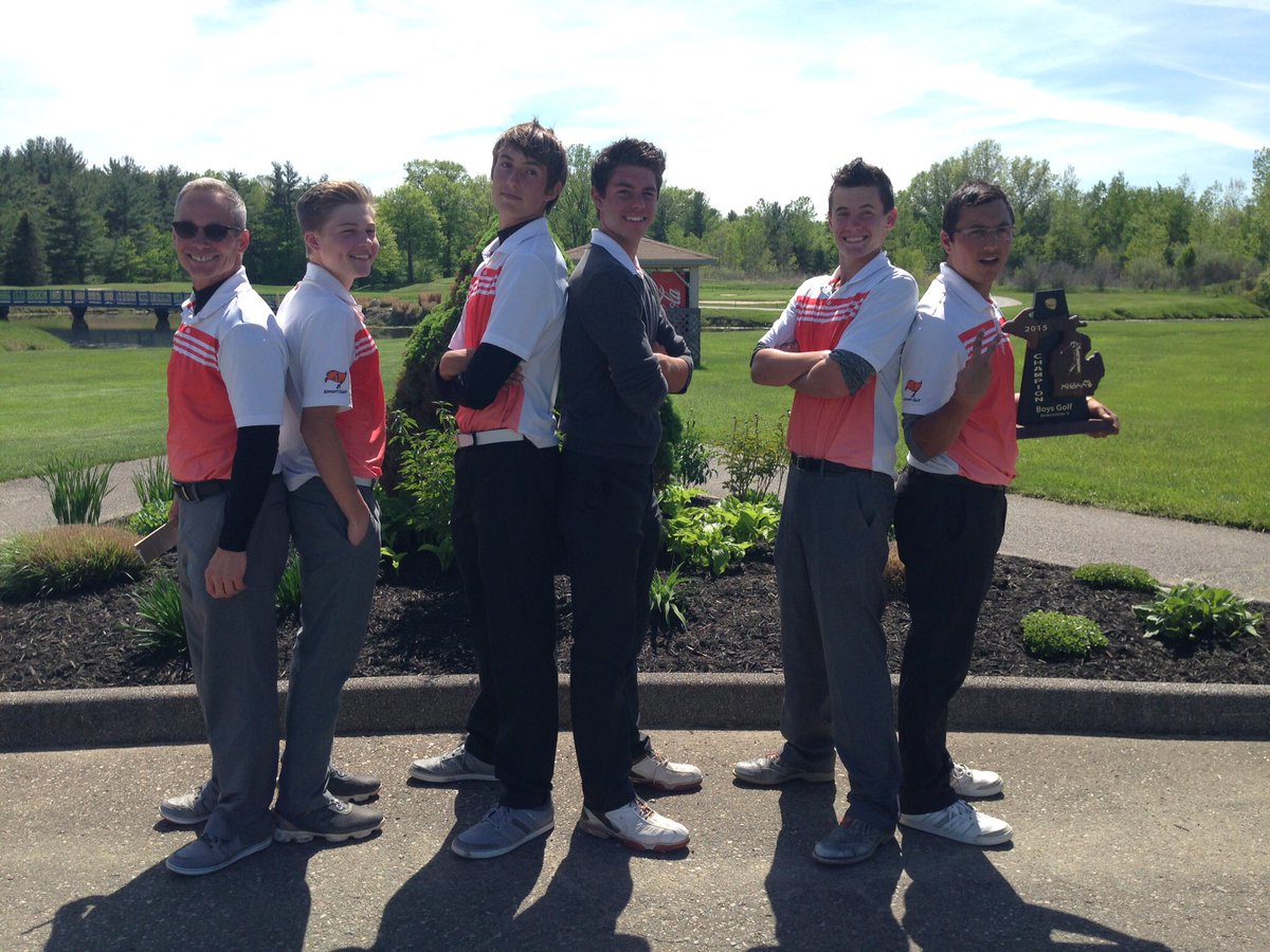 C_D_Zimmerman's tweet photo. #TBT to one of the greatest and ugliest golf teams of all time #teamStain #back2back #SplashBrothers https://t.co/tDANv309yH