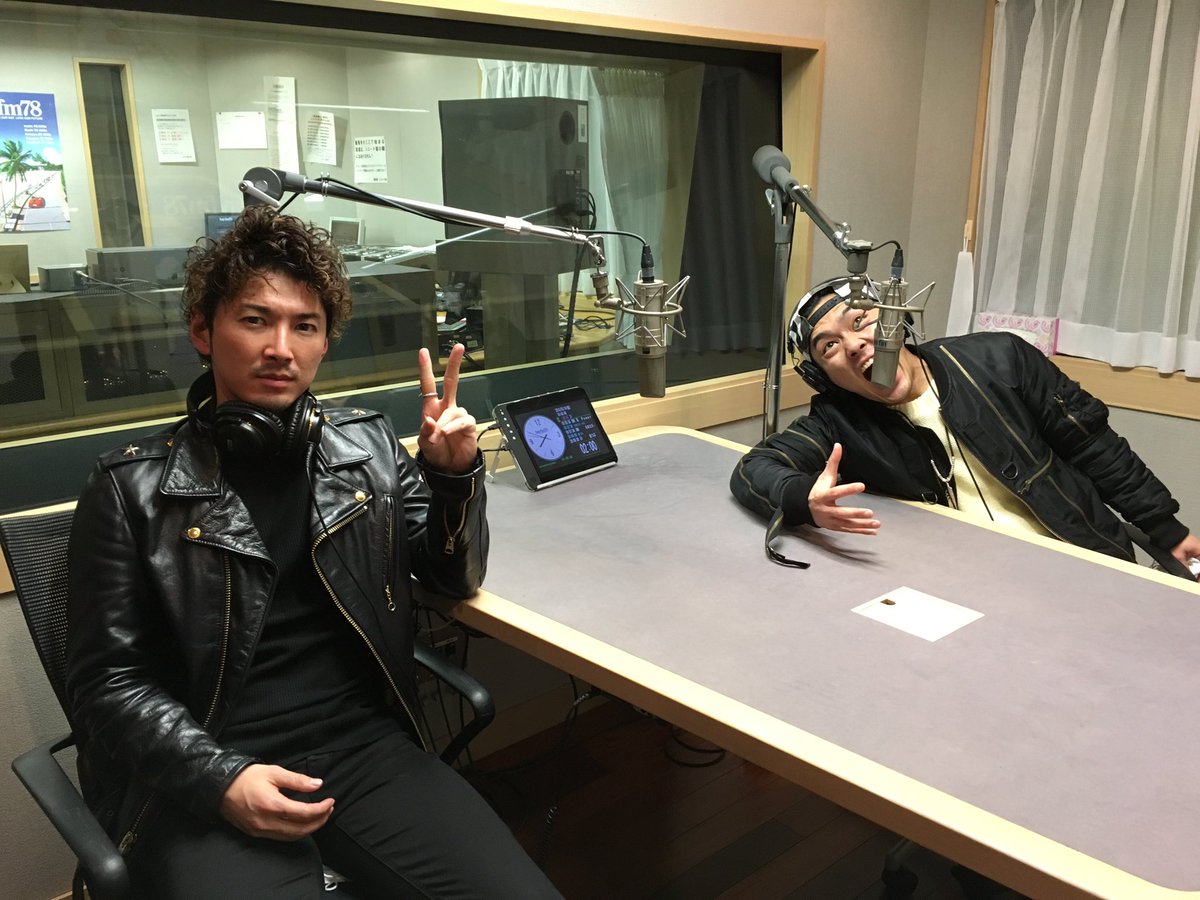 LDH_BREATHE's tweet photo. 毎週木曜日24:00〜bayfm「BREATHE PLEASE」📻🏃🏃🏃
残り2回ながらも普段通りです😎
むしろパワーアップしたトークになっております笑👏🏻
深夜の合間にゆるりとお聴きください
#ブリプリ で盛り上がりましょう〜👬 https://t.co/tOOcp9GPeD