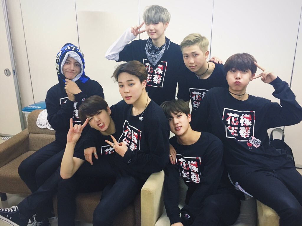 piyo_v1230's tweet photo. 新しい出会いを求めて💭
🌳🌳お迎え。

99line/きむてひょん

#BTS好きな人と猛烈に絡みたくて絡みたくて仕方がないのでBTS好きな人がRTしてくれたらフォローしますのでこれを見たBTS好きな人は是非RT拡散してください https://t.co/5prmbMP43X