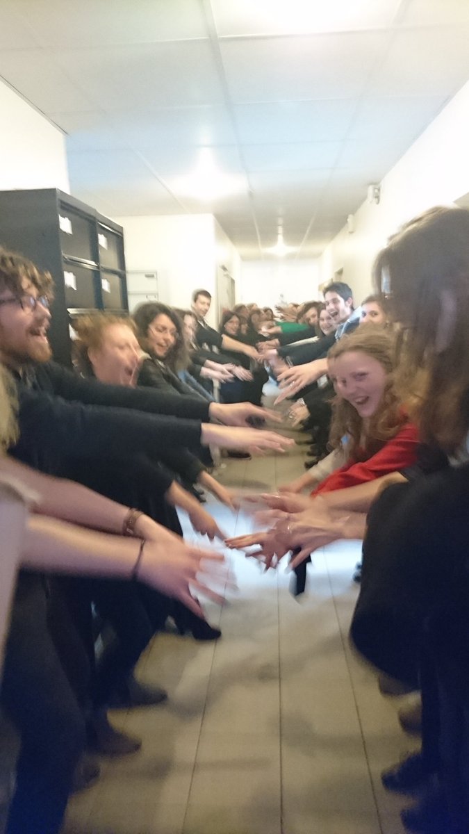 Danseetdense's tweet photo. Surprise des @infocomlaroche ! You made my day ! #love https://t.co/lo1uX3sM1k