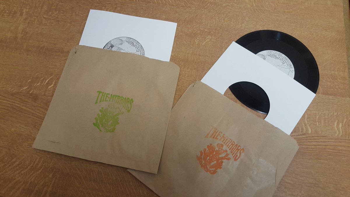 SoundsOptical's tweet image. Issue 10 With amazing 7" by @the_myrrors pre order now! opticalsoundsfanzine.bigcartel.com/product/optica…