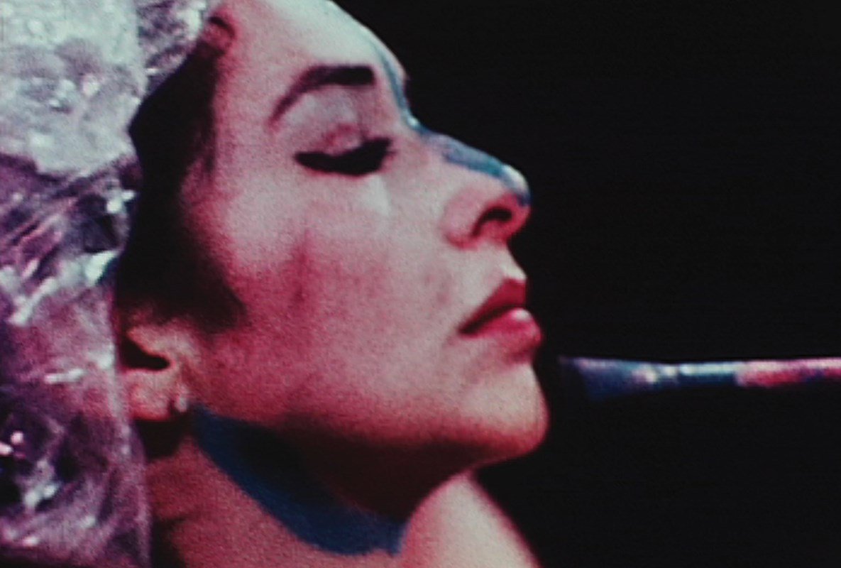 workgalleryldn's tweet photo. @AnOtherMagazine discuss the influence of #CaroleeSchneemann as a #feministartist—https://t.co/DJeygrC9Or https://t.co/wpQKxER3xv