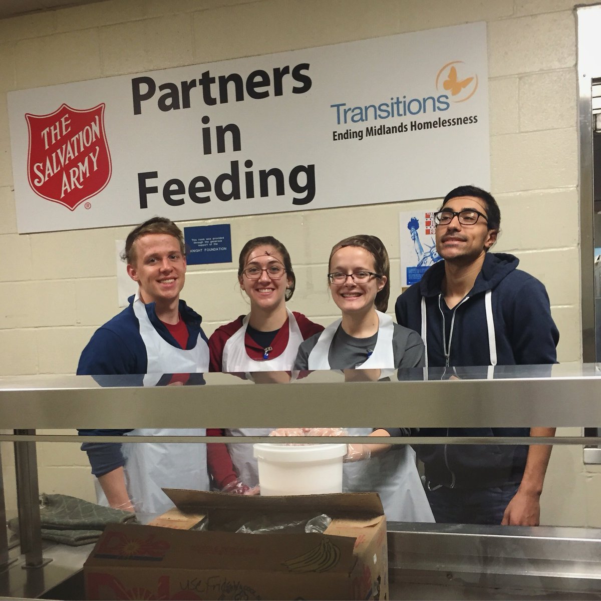 USCTimmy's tweet photo. Kicking off our Day of Service with bright &amp; early Transitions breakfast! There's no better way to start the day ☀️ https://t.co/AhAvNwNnOi