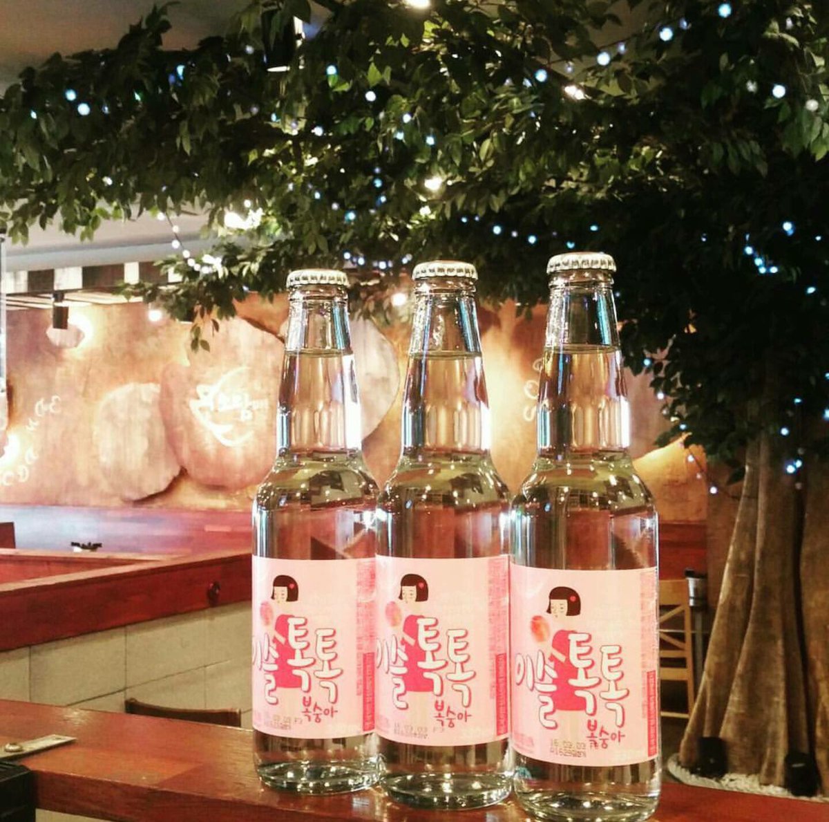 Jelly Drops 韓国情報ワババ 韓国のイスルお酒 桃味スパークリング 韓国の美味しい料理とぴったりだって 香ばしい桃の味や炭酸焼酎 韓国のグルメ 韓国のお酒 T Co 2cwaz3vp35 Jelly Drops 韓国情報ワババ 韓国のイスルお酒 桃味スパークリング 韓国の美味しい料理とぴったりだって 香ばしい桃の味や炭酸焼酎 韓国のグルメ 韓国のお酒 T Co 2cwaz3vp35