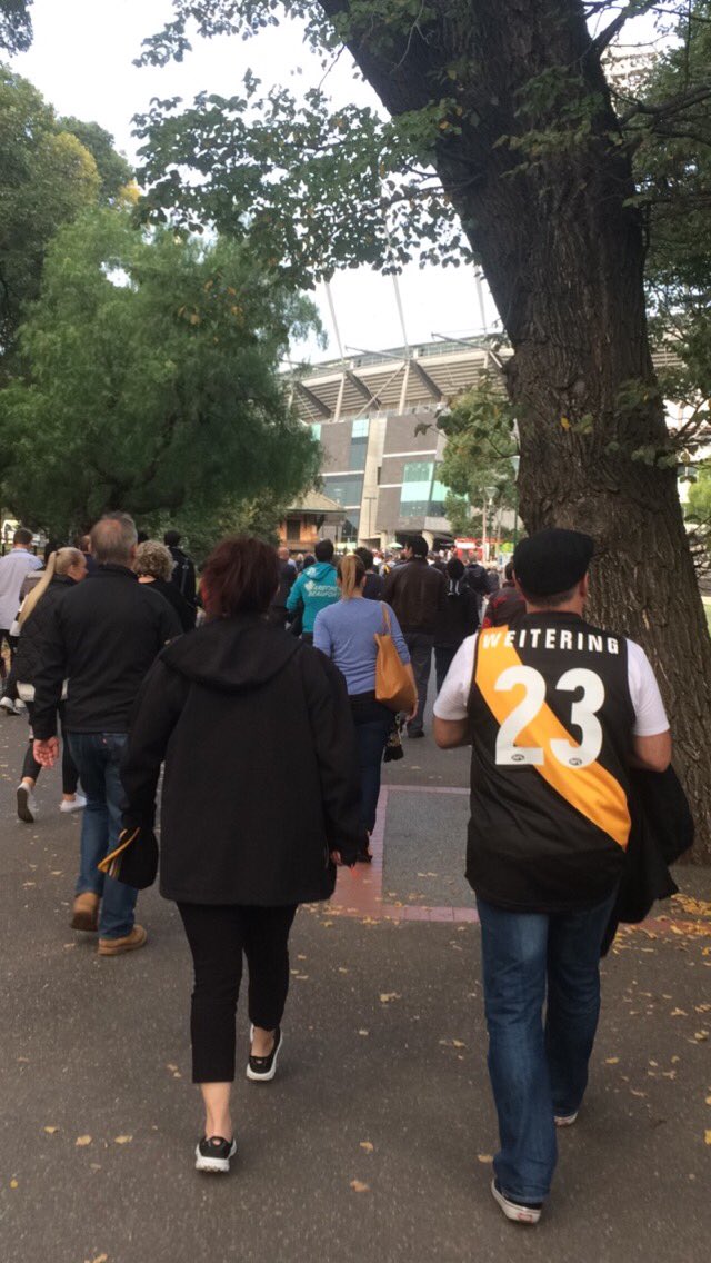 All the hype and expectation of the upcoming season in one photo #weitering #tigers #AFLTigersBlues #footyisback
