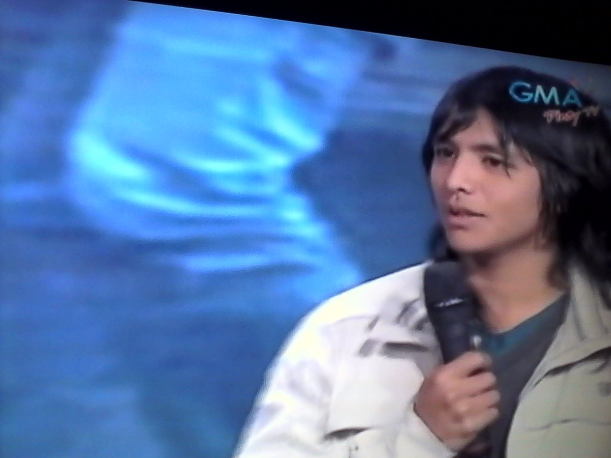 carlynfloresca's tweet photo. #CMBigBreakthrough,
Carrot Man ,when did people become so stony -hearted ?
Are tired my blue bird ?.. https://t.co/fwhhRGDPWr