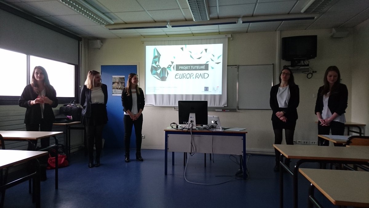Danseetdense's tweet photo. Soutenance projet tuteuré @EuropRaid @infocomlaroche right now ! https://t.co/tOCihiyTFg