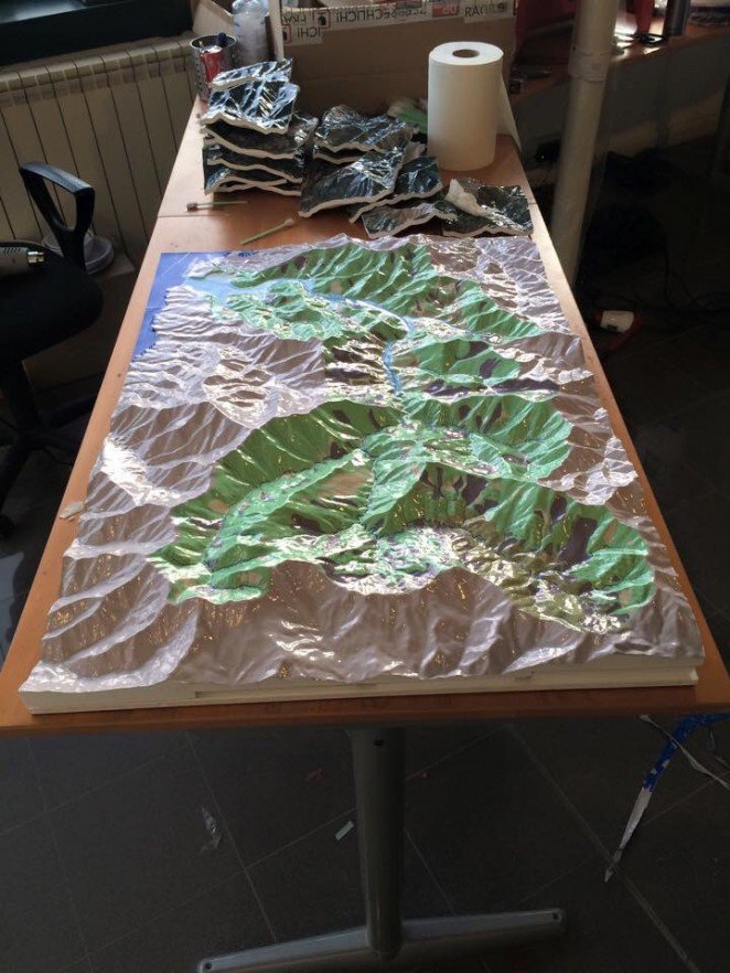 Sharebot3D's tweet photo. What are causes of the floods?@inkamprinting shows it in #3Dmodel realized with #SharebotNG!https://t.co/VEEHmrRu7r https://t.co/xCY7MkzDKE