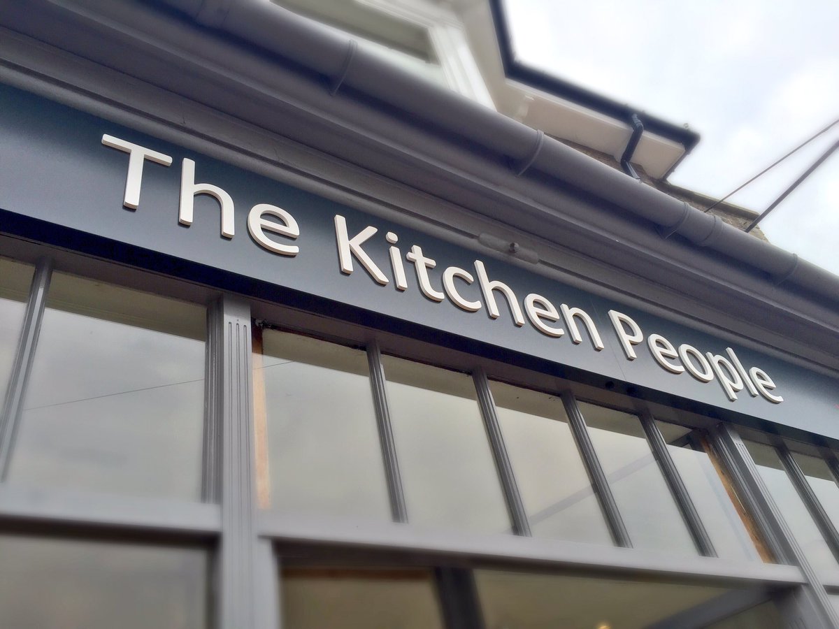 artdsigns_info's tweet image. Thanks to The Kitchen People for your business. #pansign #frostedvinyl #shopsign #instal