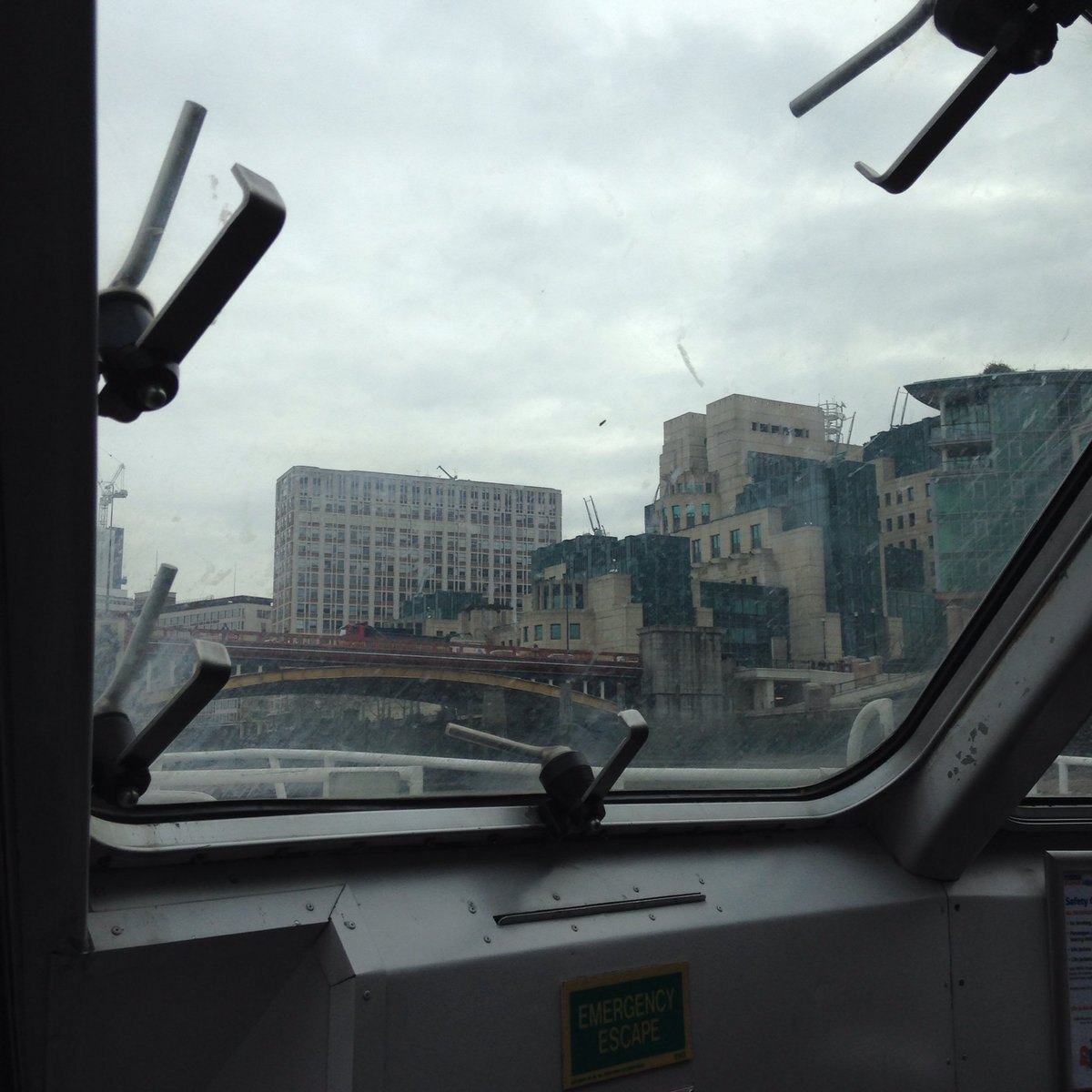 simonnash1980's tweet photo. Just passing #MI6 and #ThamesHouse (#MI5). Wonder if #JamesBond is already at work? #SIS #ThamesClipper 🤓 https://t.co/OAFtKu2qeM