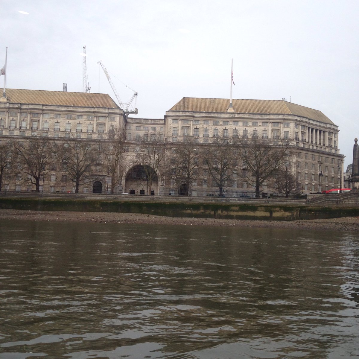 simonnash1980's tweet photo. Just passing #MI6 and #ThamesHouse (#MI5). Wonder if #JamesBond is already at work? #SIS #ThamesClipper 🤓 https://t.co/OAFtKu2qeM