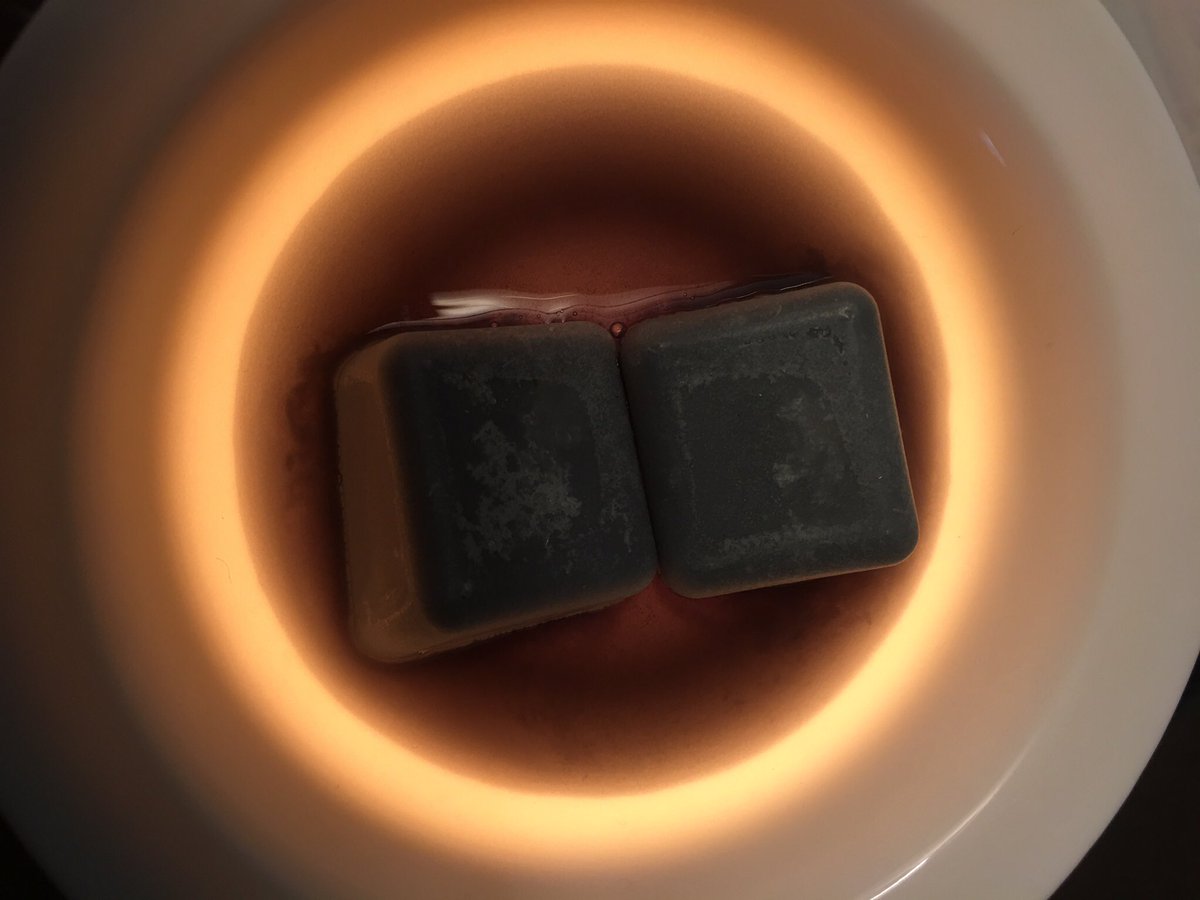 letitburncandle's tweet photo. Shadowhunter soy wax tart melts https://t.co/v7op1F9dxp https://t.co/YEaJAy671t