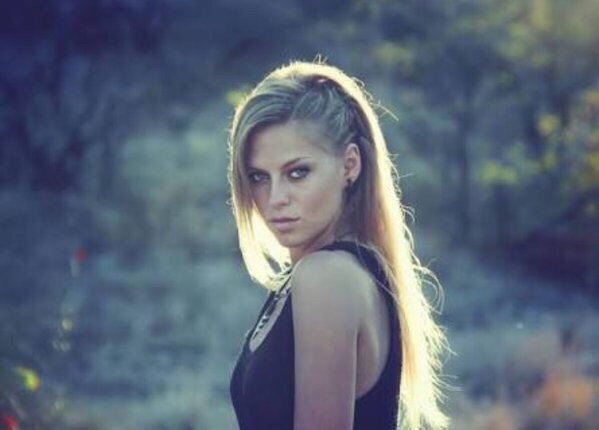 5FM's tweet photo. Keep your eyes on our Twitter feed today to stand a chance to WIN 5 tickets to watch @NoraEnPure LIVE in Durban https://t.co/cWa6SnvmRg