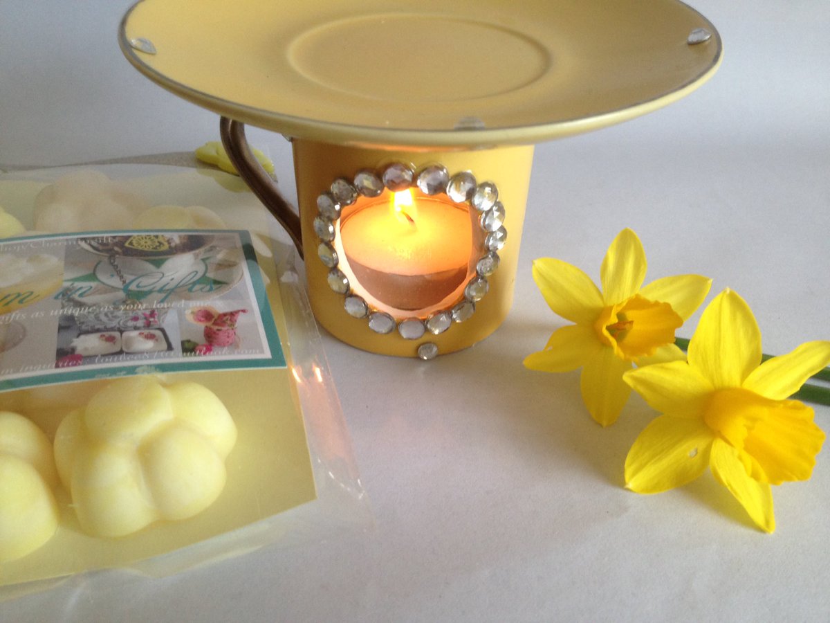 charmingifts's tweet photo. Lots #readytopost #alternativeeastergift #candle #vintage #lastdayfororders @ourcraftythings https://t.co/h0jmDAsWF0 https://t.co/0kT3ufszqk