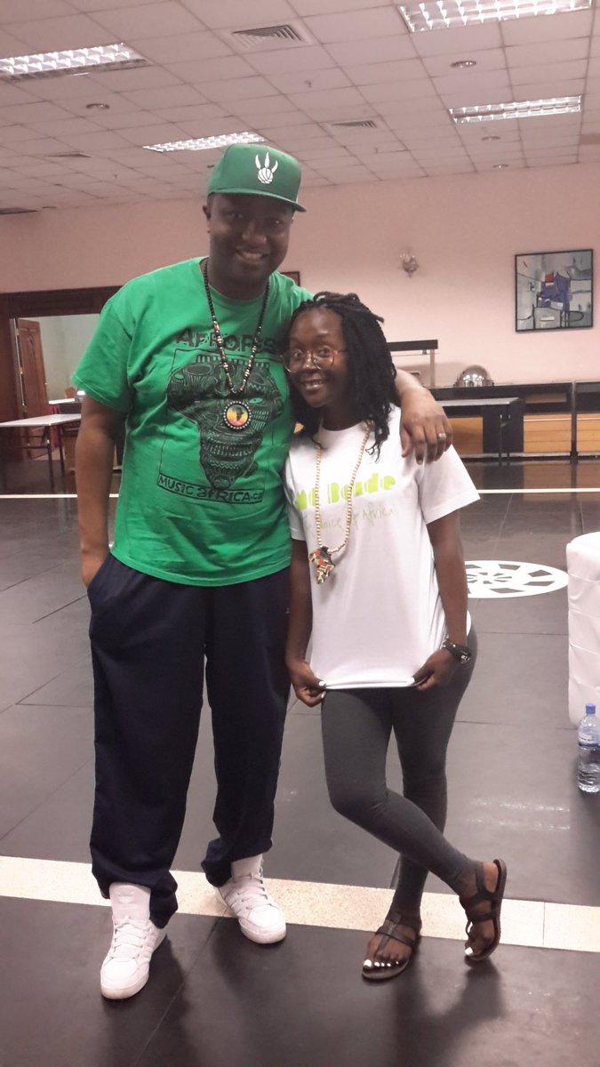 Kansiime256's tweet photo. The #IamKansiime HemuCee is in the building. Put your hands together for the 1 &amp; only giant man @MCBonde1 #Wululu https://t.co/wbmTdCqk2B