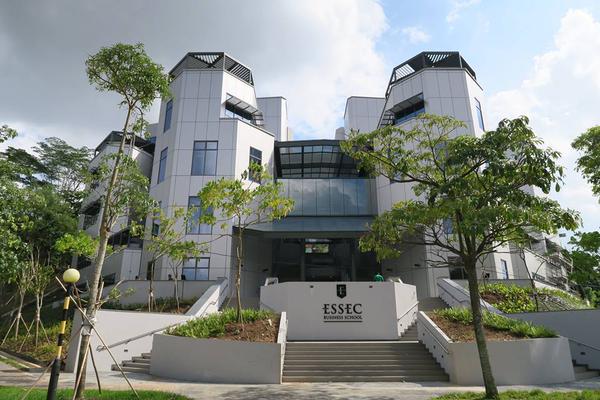 essec's tweet photo. Inauguration du campus de #Singapour en mai 2015 @essec_ap #ConfESSEC https://t.co/BMpGPwGiV8