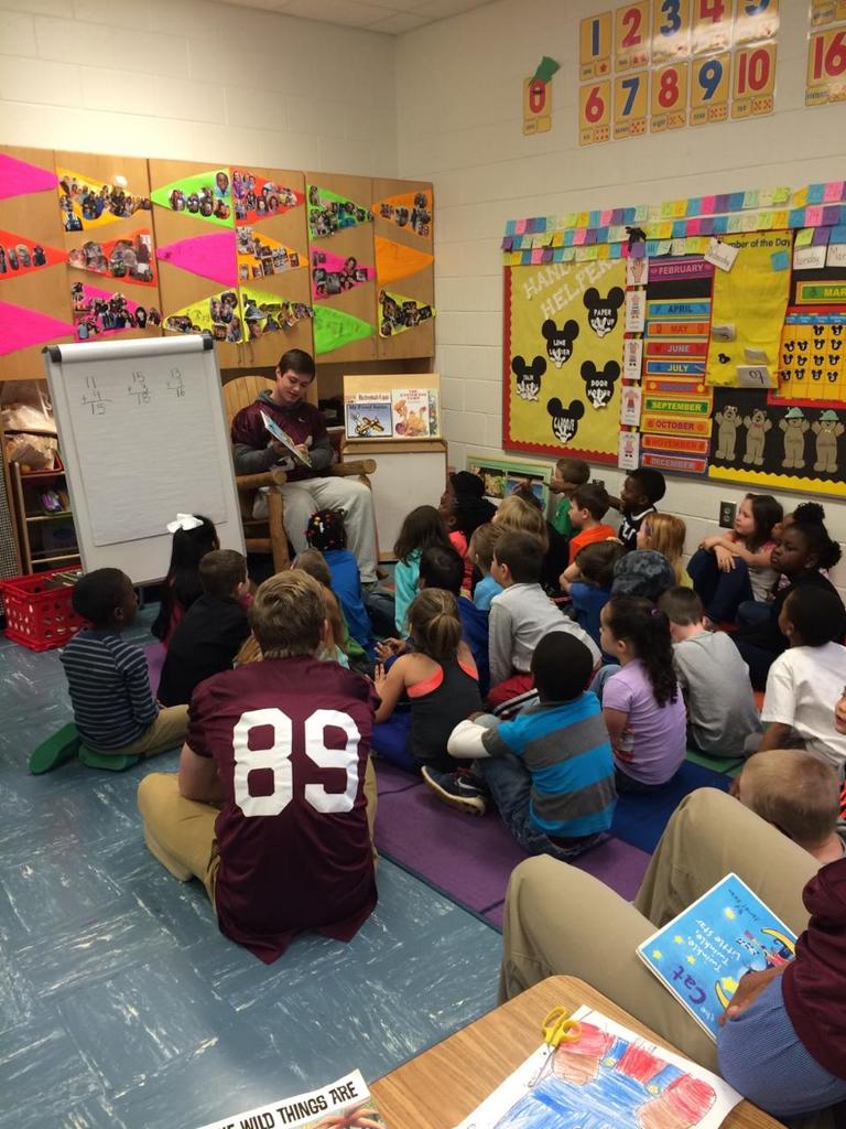 AlmandBonnie's tweet photo. Students at TRE are excited to hear our UGHS students read to them this morning! #ensuringsuccess #hcs2016 https://t.co/aesYtgE7AV