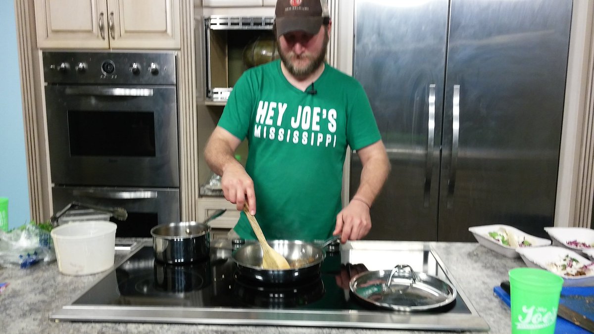 TawanaAndrew's tweet photo. Thanks to @HeyJoesCleve for being on the show today. The tuna tacos were life changing. https://t.co/NxRLFdRaTf