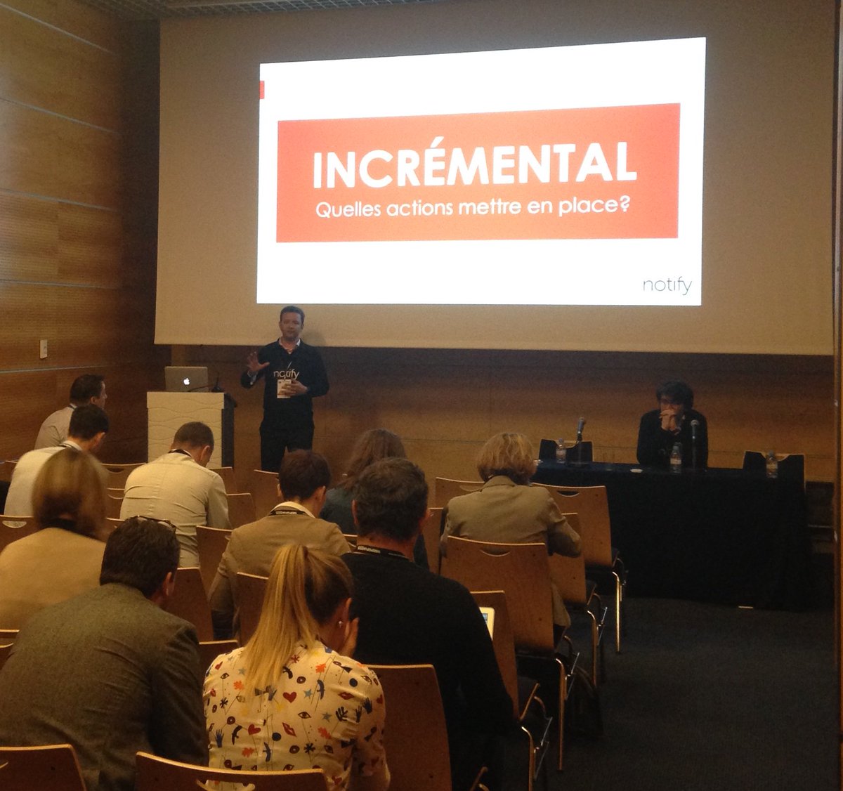 Notify_FR's tweet photo. #EC1to1 "L'incrémental est simple, il suffit juste de savoir quelles actions sont à mettre en place." #smartdata https://t.co/xyG0YsPQkQ