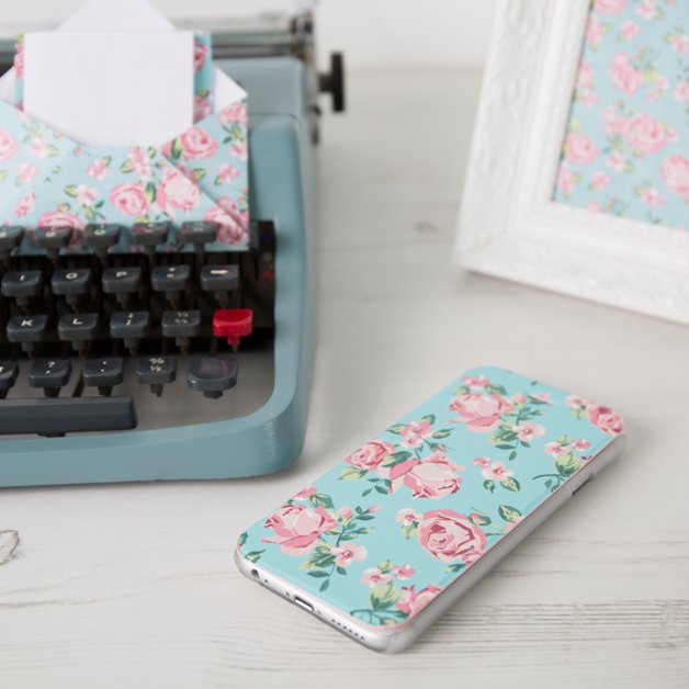 YourCaseit's tweet photo. Get inspired during this Easter holiday! Blue rose case available from https://t.co/6MNVWhI1dc https://t.co/6Rj9puo7rf