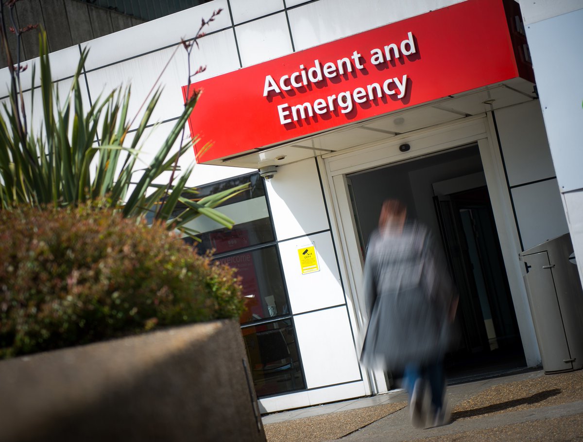 GSTTnhs's tweet photo. Our Emergency Department &amp; @EvelinaLondon children's services were rated 'Outstanding' by the @CareQualityComm https://t.co/0WP8YHiLaX
