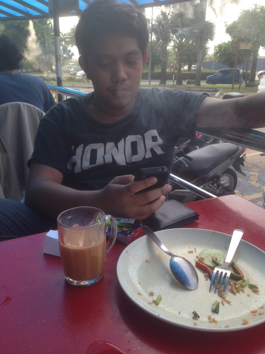 fawwpaw's tweet photo. Amer sihat lagi gais #infoamer https://t.co/Lk6D3nWah2