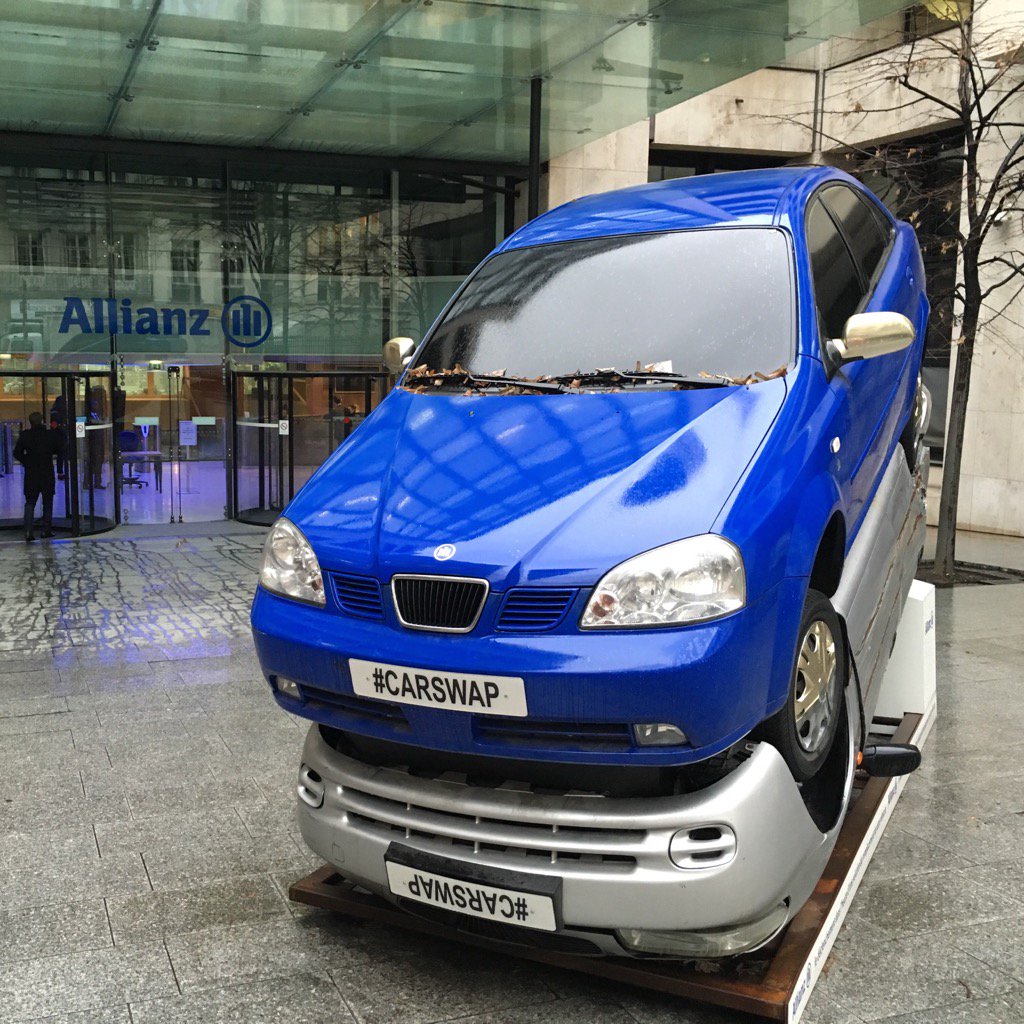 AlanRaynew's tweet photo. Aujourd'hui, on déménage...@allianzfrance @MythologiesA #artcar https://t.co/jSJrfMhURZ
