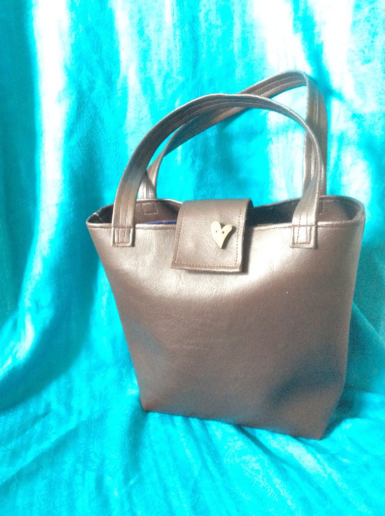 HarrietW25's tweet photo. It's official. Birnbeck Design is on Instagram #handbag #homemade @kickstartcrafts https://t.co/fgZb5ACkTG