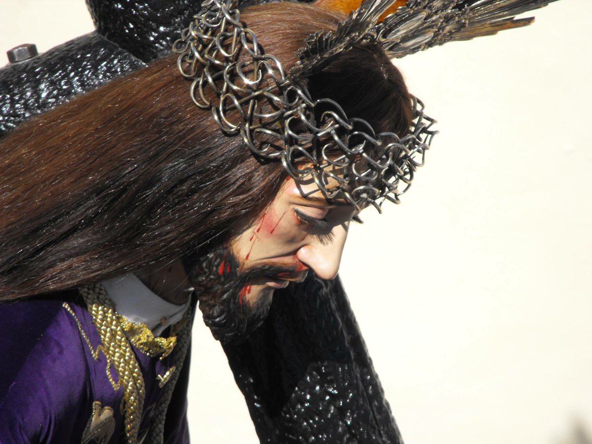 SentirCofradeB's tweet photo. JUEVES SANTO: Estación de penitencia de la @JesusNazarenoGJ a partir de las 20 horas. #Badolatosa #SemanaSanta2016 https://t.co/u40lWo2igm