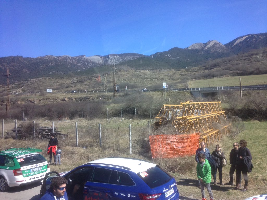 This uphillstart looks like fun.! #voltacatalunya