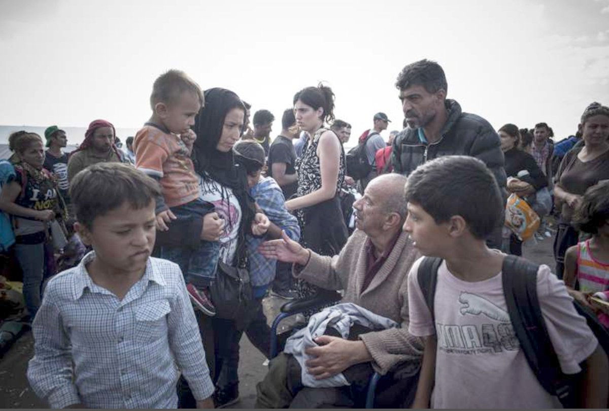 New <a href="/UNAfghanistan/">UN Afghanistan</a> population bulletin: #refugee numbers &amp; #refugeecrisis bit.ly/1pzOVXo <a href="/UN/">United Nations</a> #IDP