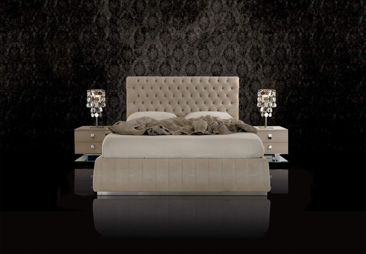 Privilegecollec's tweet photo. #bed Armonia #leather #luxury #bedroom #glamour #bedroom #madeinitaly #cama #sidetables https://t.co/I4hx3rSIZG