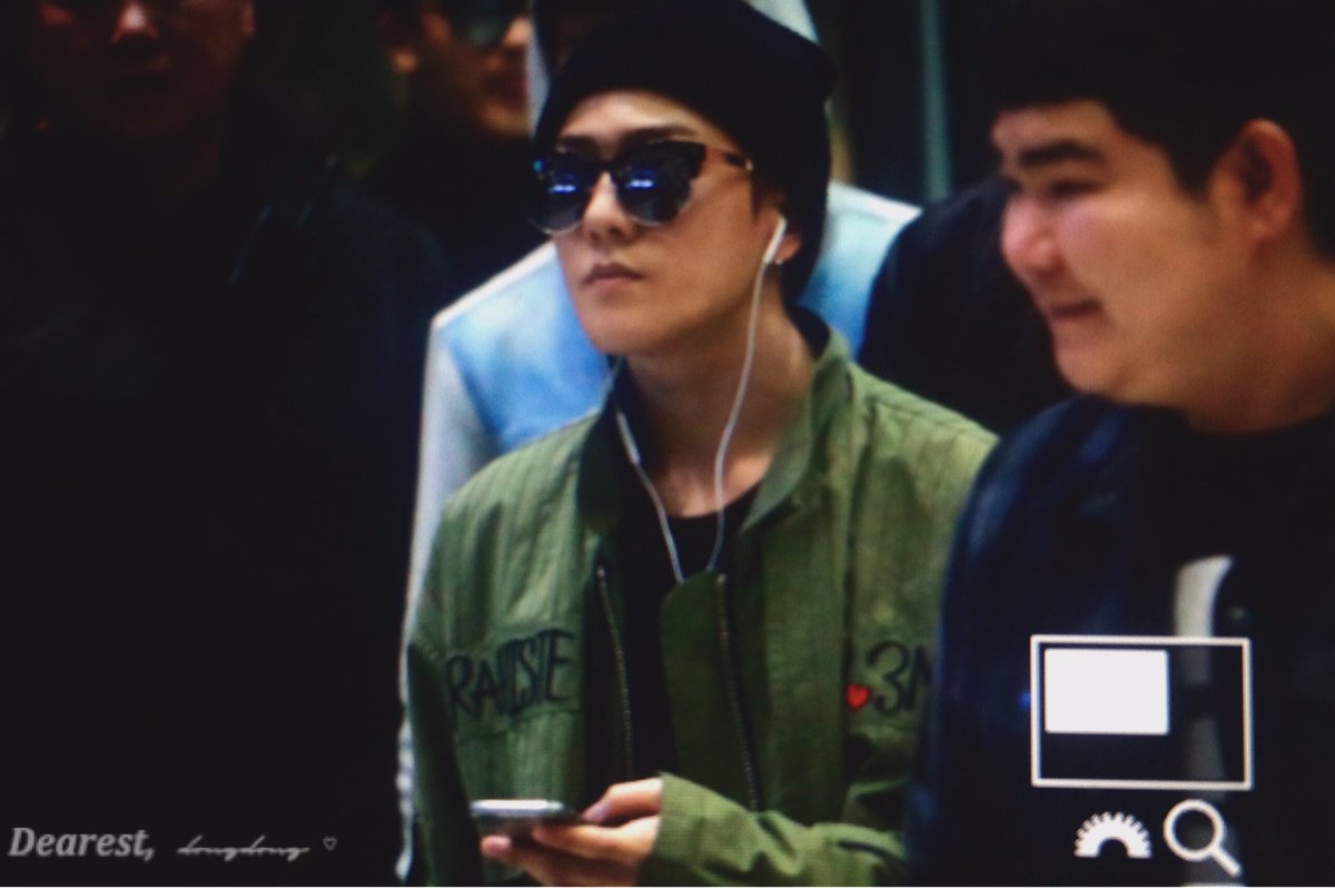 dearest0103's tweet photo. [RREVIEW]160324 ICN
#iKON #동혁 https://t.co/mRwtzwt0cq