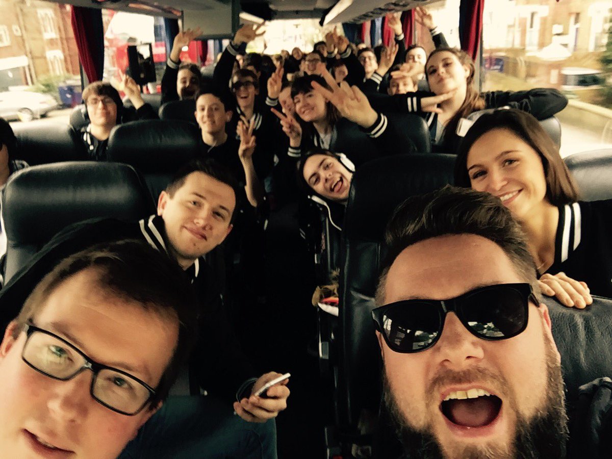 LangleyPerfArts's tweet photo. #NYC2016LANGLEY we're off! https://t.co/5Y4Ouvlcws