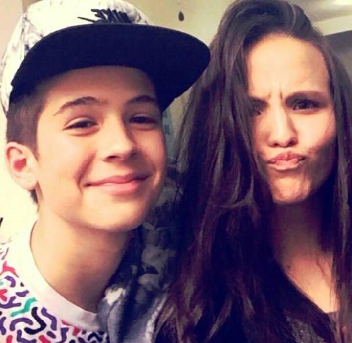 gabisinhas1's tweet photo. Como n gostar desse casal 💑 eles são incríveis 😍😍😍😍😍 https://t.co/Nq4P83FoEu