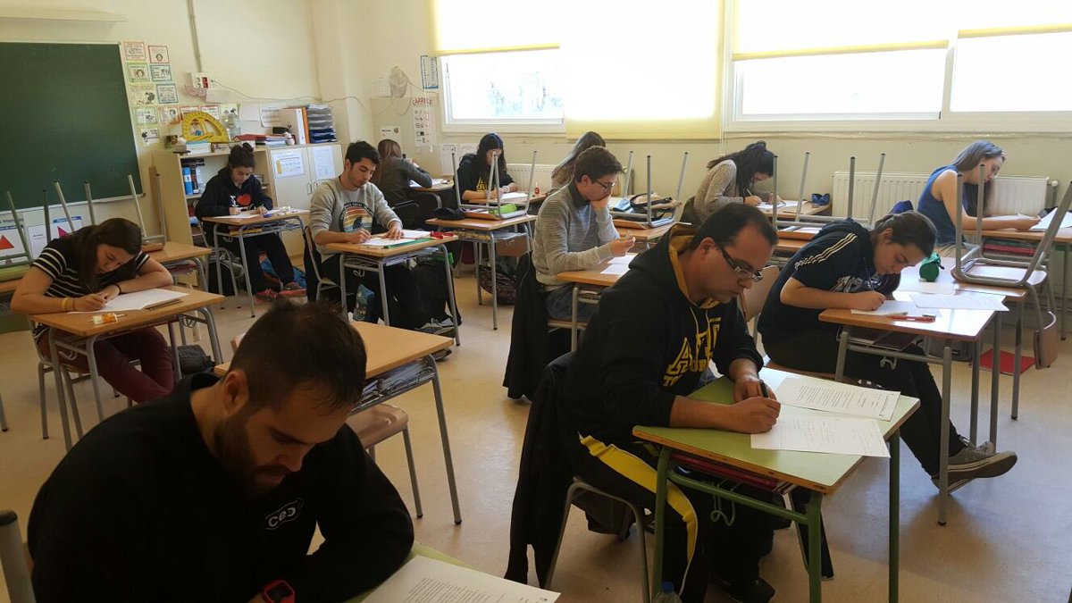 FCBQtecnic's tweet photo. Acabant el Curs de Nivell 0 a Altafulla. Increíble atenció i col.laboració de @CBA_Altafulla Gràcies! https://t.co/8VSjNom1jM